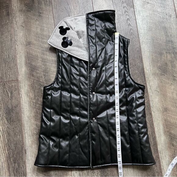 Disney Parks Faux Leather Minnie Embroidered Vest LOVE Sequins Black Grey XS - Picture 3 of 8